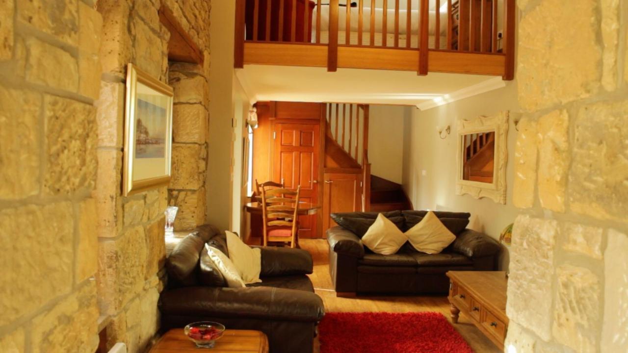 Smiddy Lodge Balloch Eksteriør bilde